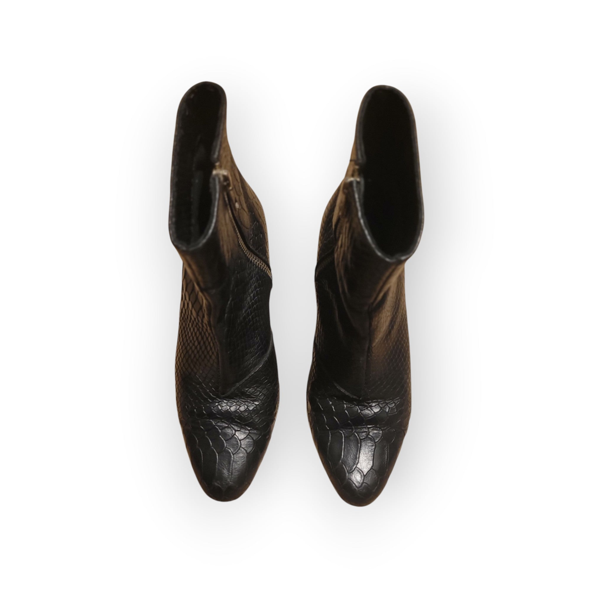 BOTINES CUERO SINTETICO