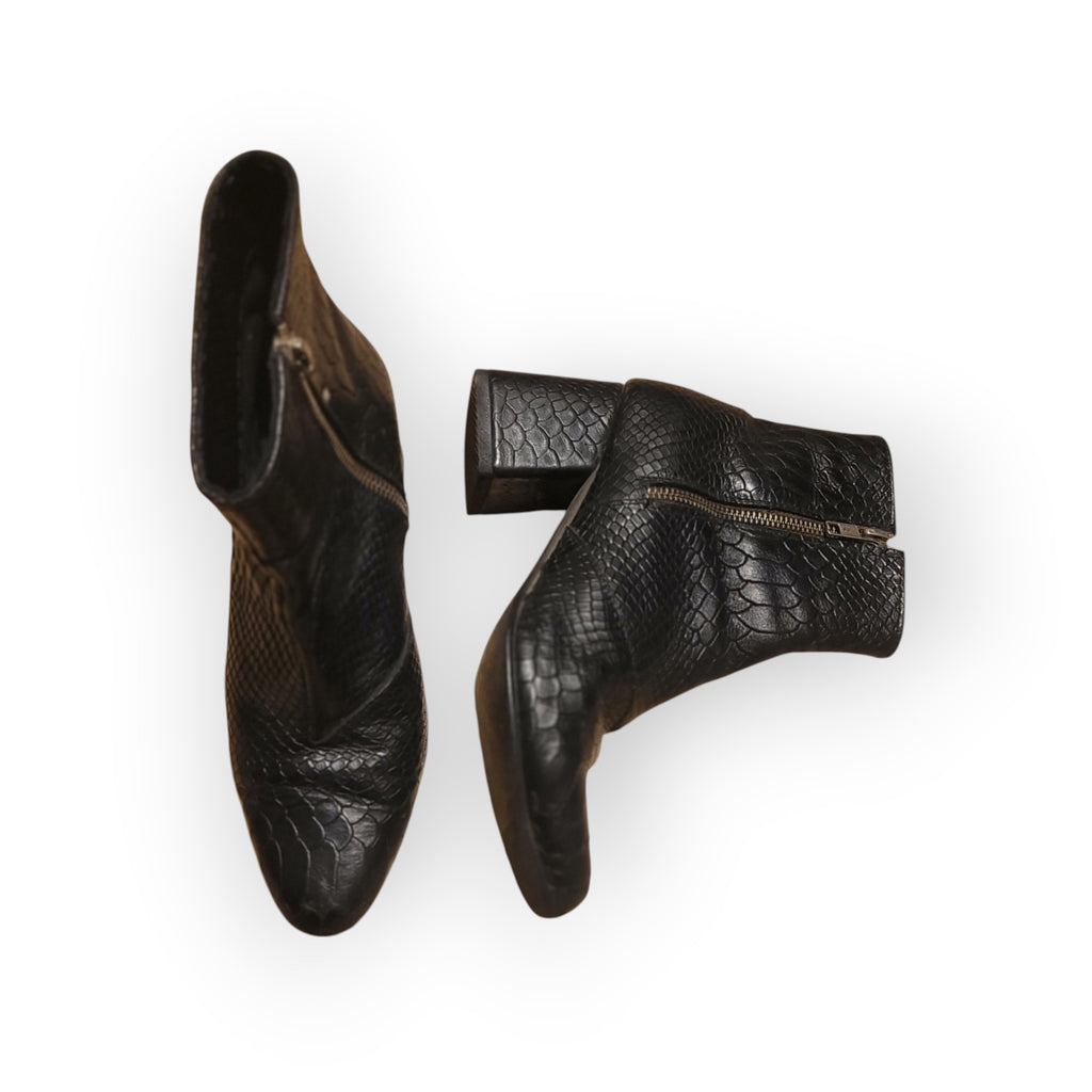 BOTINES CUERO SINTETICO