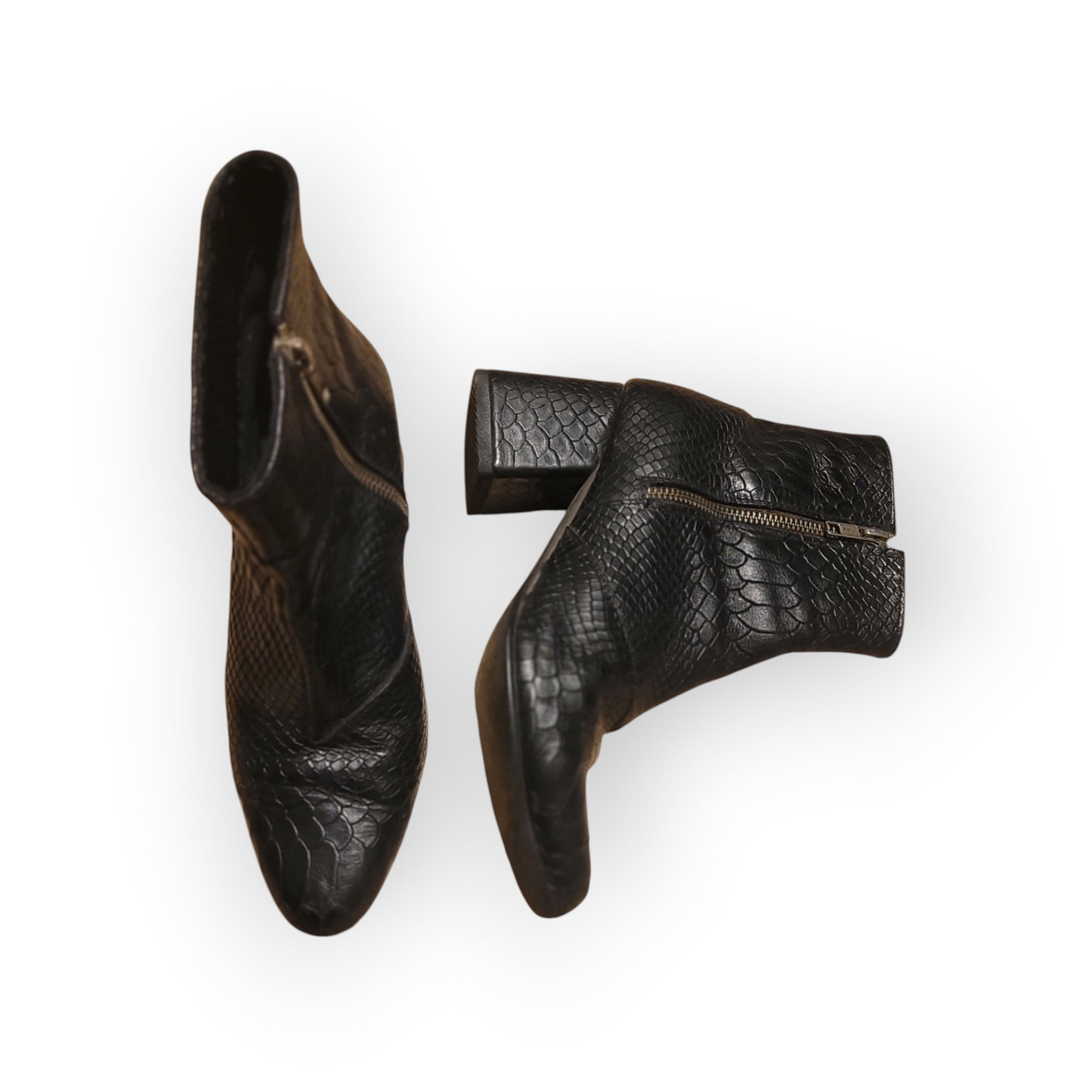 BOTINES CUERO SINTETICO