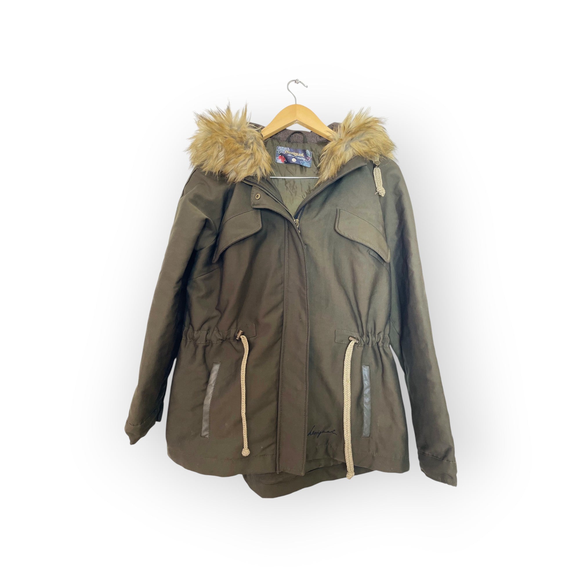 PARKA DESIGIAL